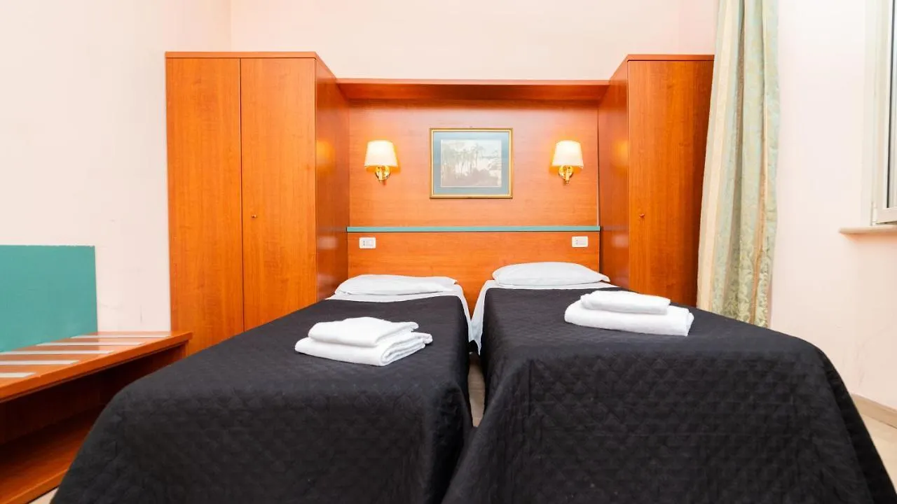 Hotel Center 2 Rome 3*,  Italy